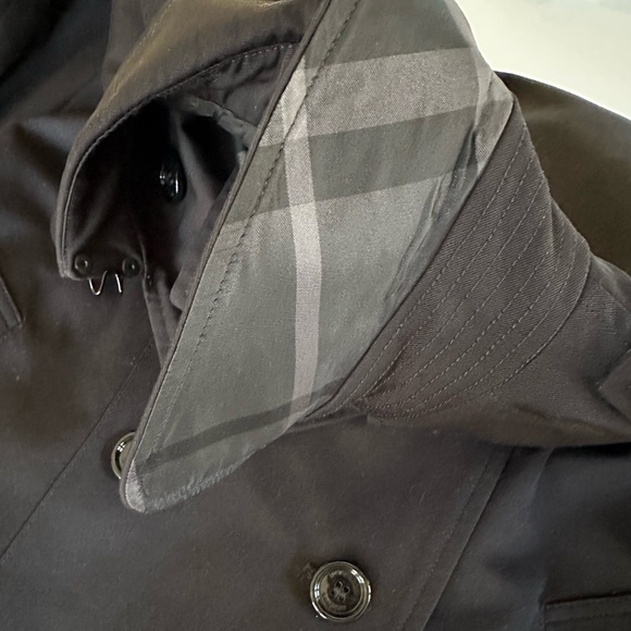 Burberry Short Black Trench Coat Size 6 - Picture 11 of 12